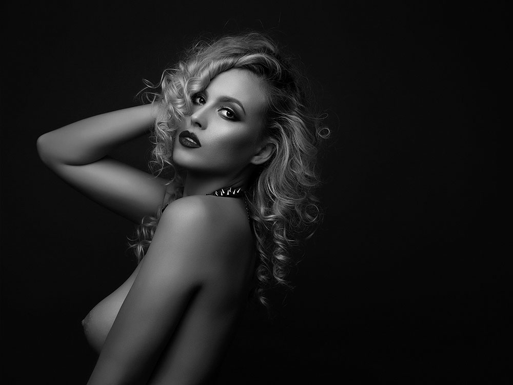 NIF Magazine Corina Tudor Makeup Artist Constanta Bucuresti machiaj mireasa sedinte foto cursuri america revista editorial fashion moda salon beauty studio