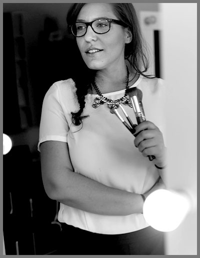 Despre mine Corina Tudor Makeup artist constanta bucuresti machiaj mireasa nunta salon sedinte foto profesionist gene cursuri automachiaj reviste lookbook