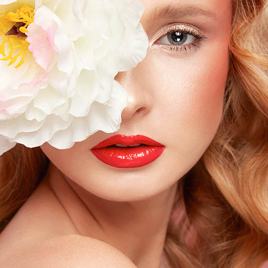 Sedinta foto makeup artist Corina Tudor machiaj constanta bucuresti cursuri salon mireasa fashion beauty carte flori bun profesionist tutoriale automachiaj